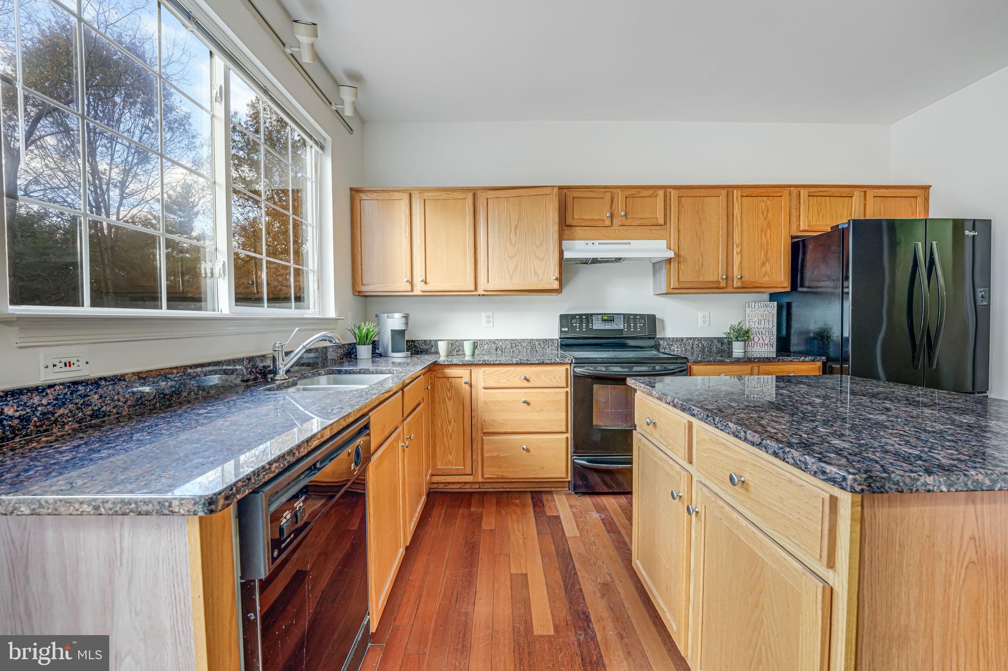 20935 Gardengate Circle Ashburn, VA 20147 - Photo 13 of 67 View #3!