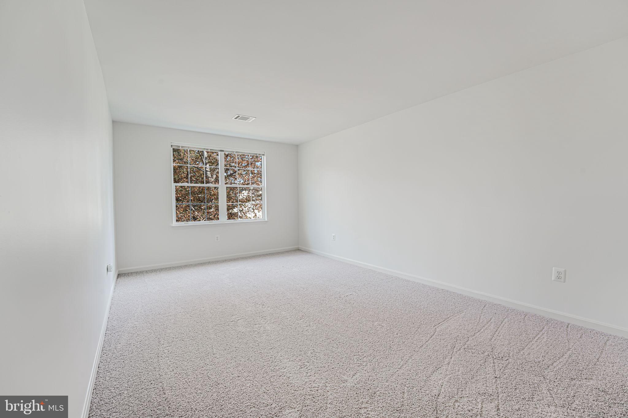 20935 Gardengate Circle Ashburn, VA 20147 - Photo 25 of 67 Bedroom #1 upper level!