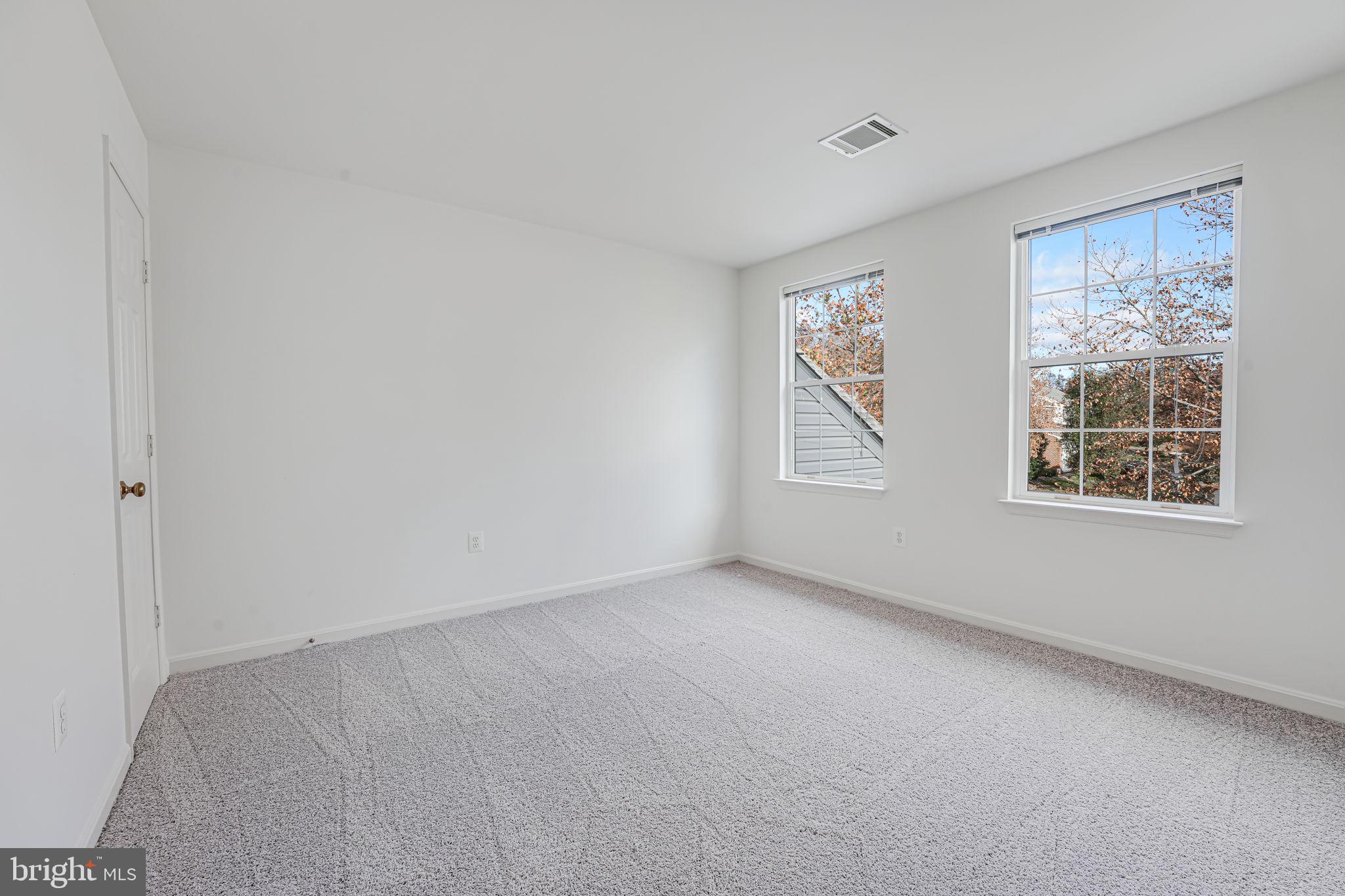 20935 Gardengate Circle Ashburn, VA 20147 - Photo 27 of 67 Bedroom #2 upper level!