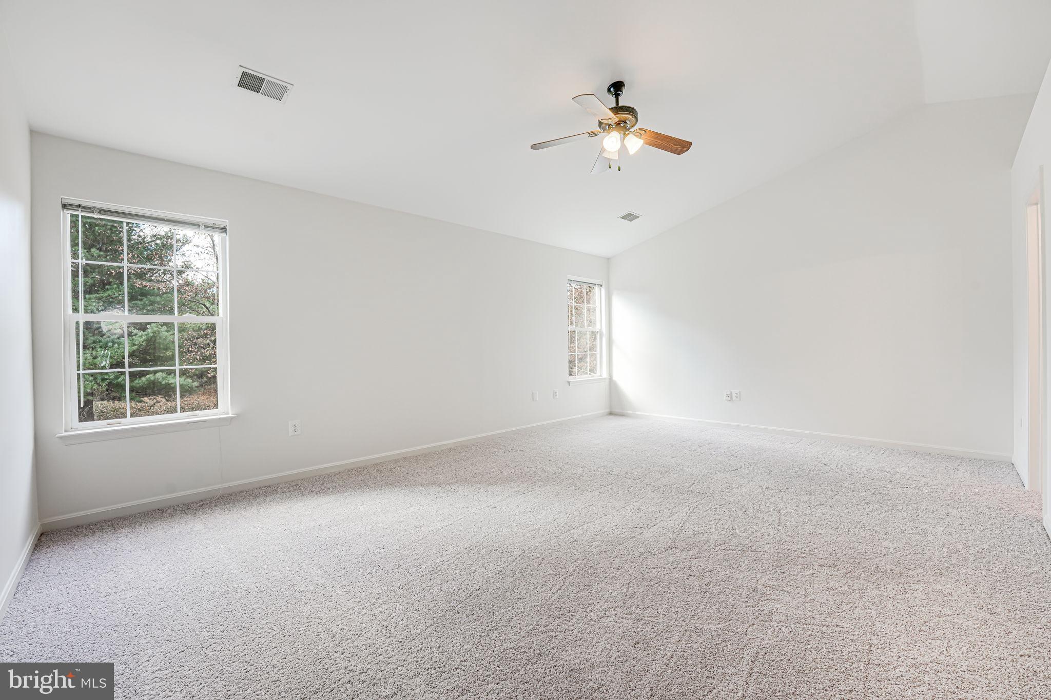 20935 Gardengate Circle Ashburn, VA 20147 - Photo 32 of 67 Primary suite #2 upper level!