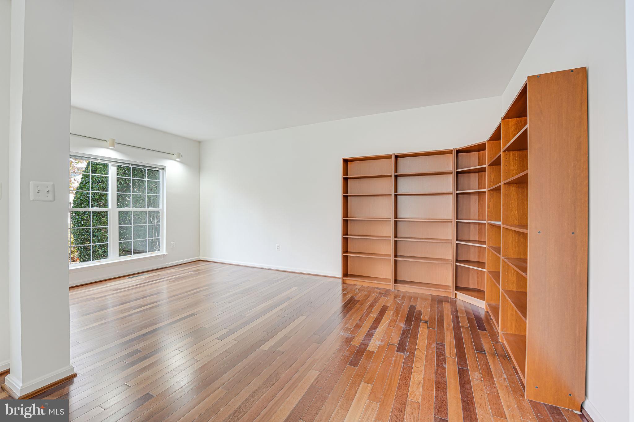 20935 Gardengate Circle Ashburn, VA 20147 - Photo 5 of 67 Extended living room or study!