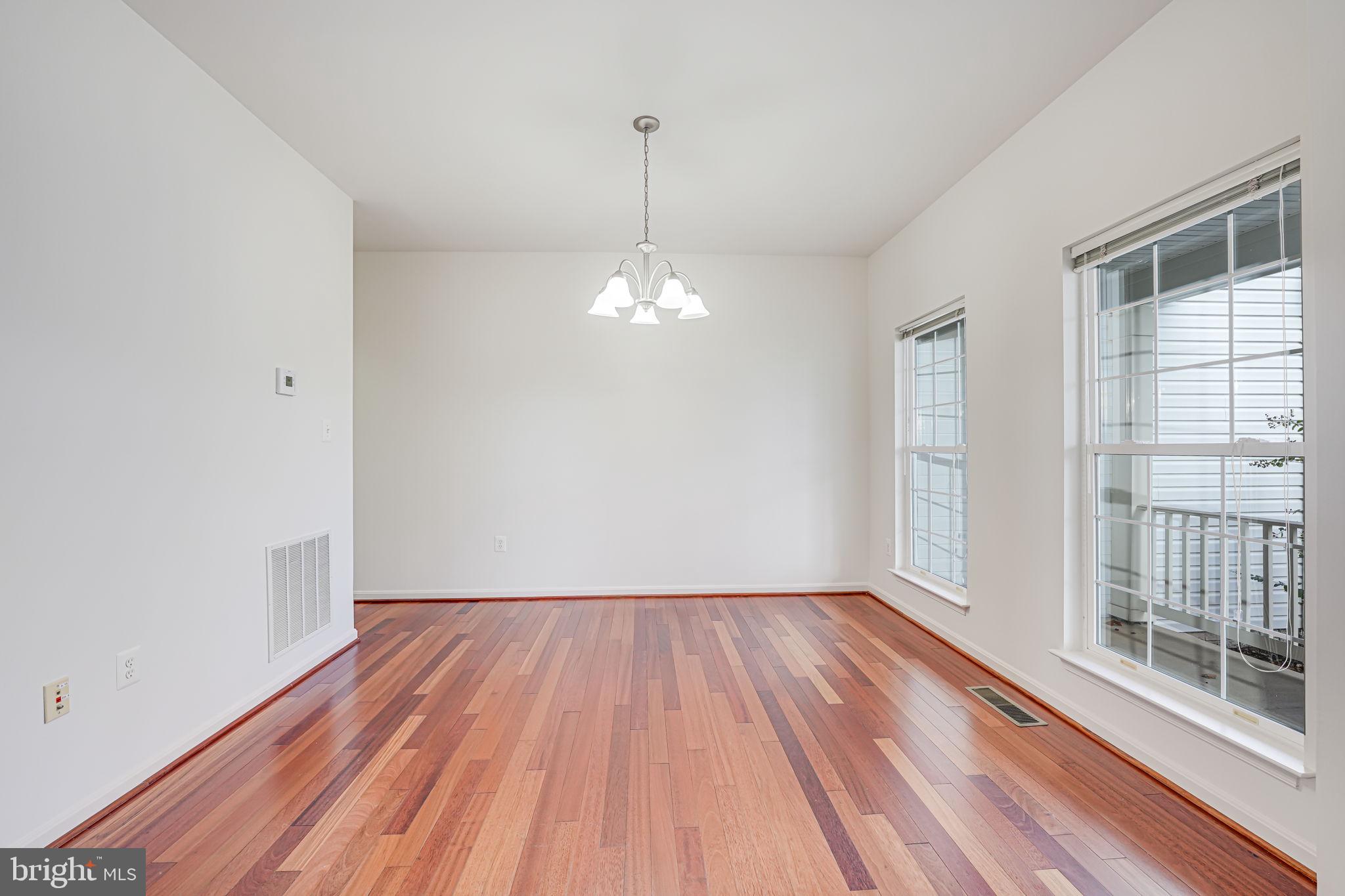 20935 Gardengate Circle Ashburn, VA 20147 - Photo 7 of 67 Dining room!