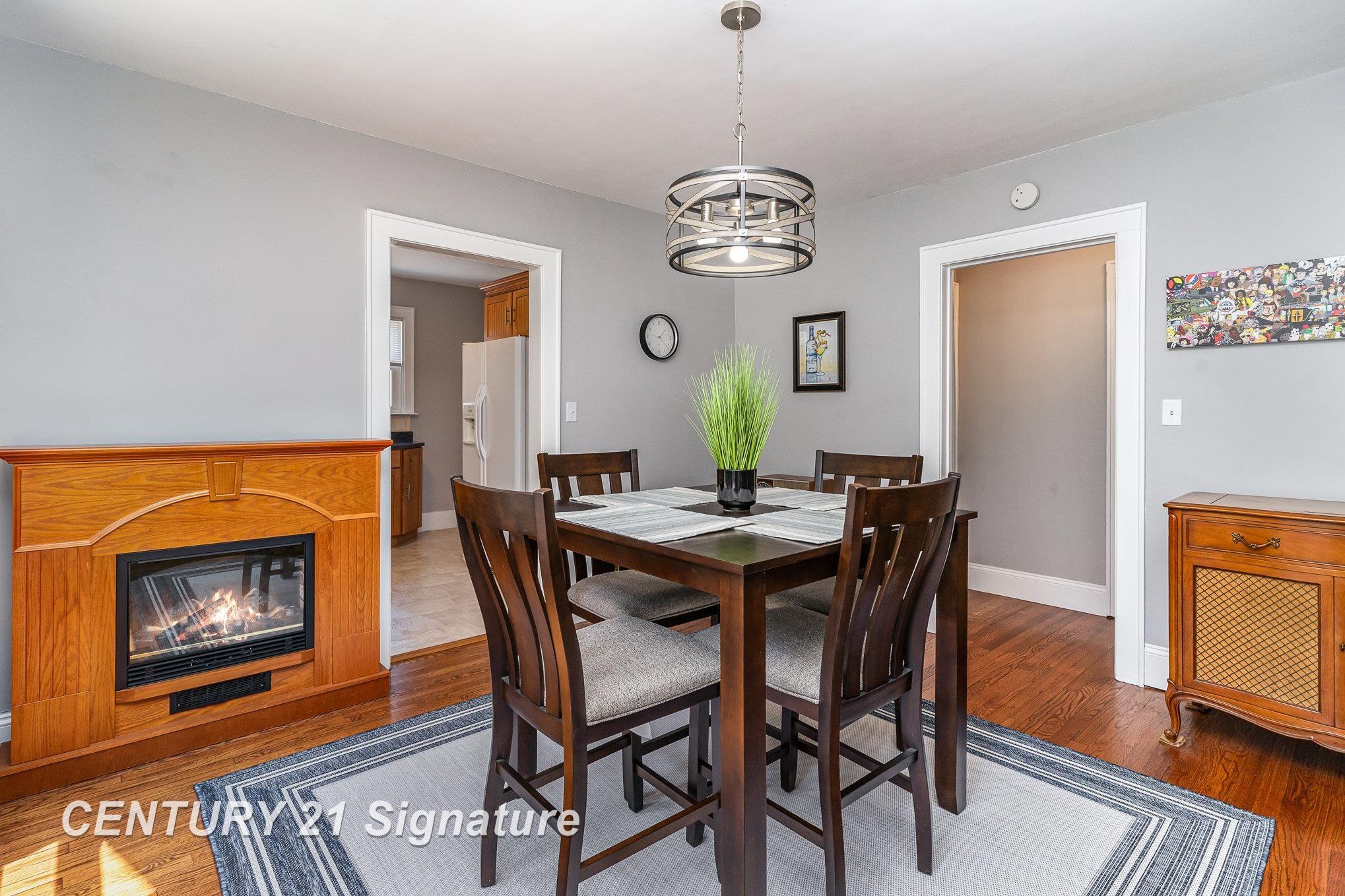 1002 Wilson Street Bay City, MI 48708 - Photo 8 of 30 50148354-093c2bca-ecb4-4ad4-8fc9-118536b4b3da.JPG