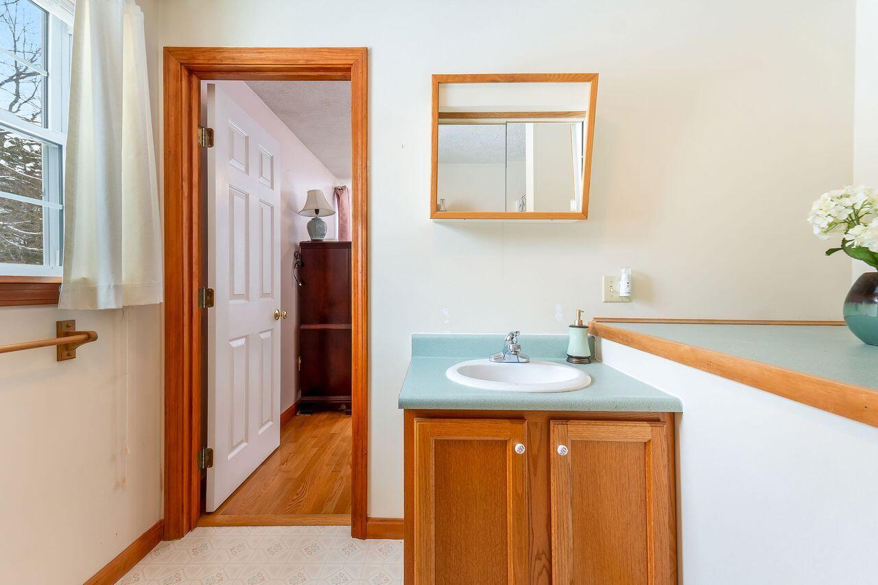 110 Saco Road Standish, ME 04084 - Photo 13 of 28 Primary Bathroom