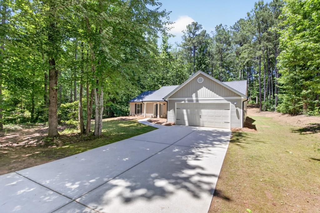 1944 Diamond Ridge Drive Statham, GA 30666 - Photo 3 of 26