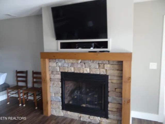 $795,000 | 950 Oak Lane, New Tazewell, TN 37825