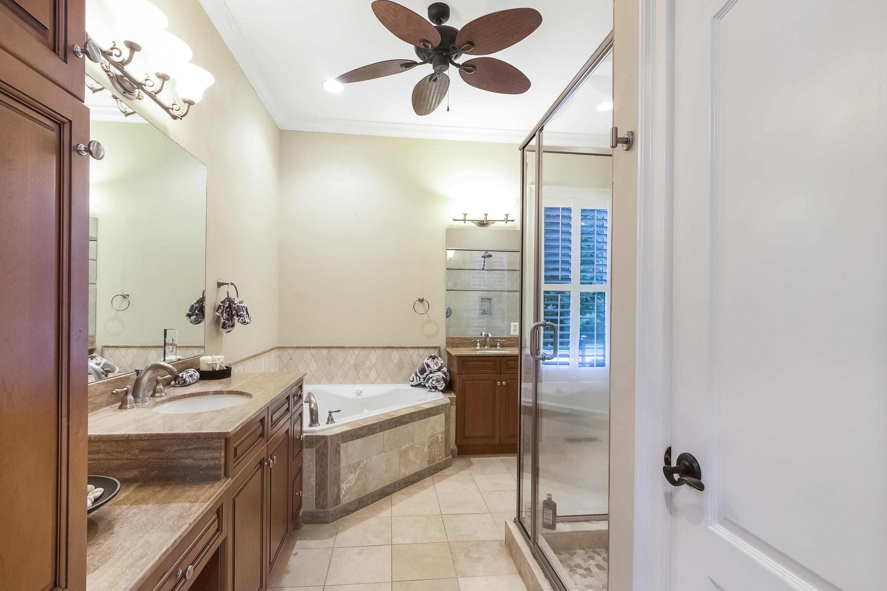 3605 Henrietta Hartford Road Mount Pleasant, SC 29466 - Photo 25 of 57 Master bath 1 of 2