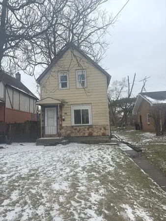 $1,400 | 426 Calumet Boulevard, Harvey, IL 60426