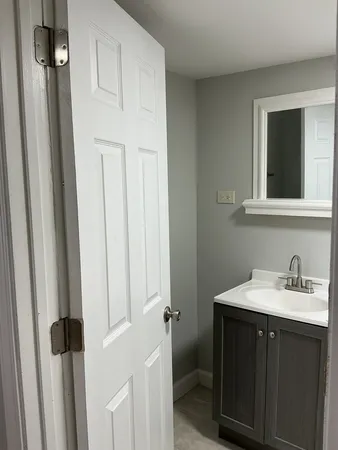 $1,400 | 426 Calumet Boulevard, Harvey, IL 60426