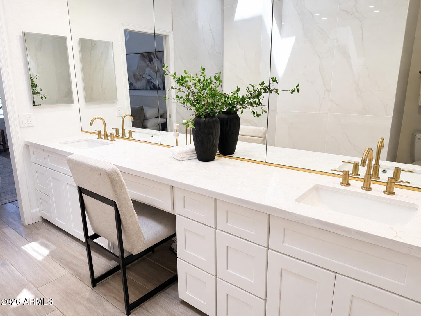 7272 East Gainey Ranch Road, Unit 134 Scottsdale, AZ 85258 - Photo 19 of 26 7272:134 MBR Bath 2