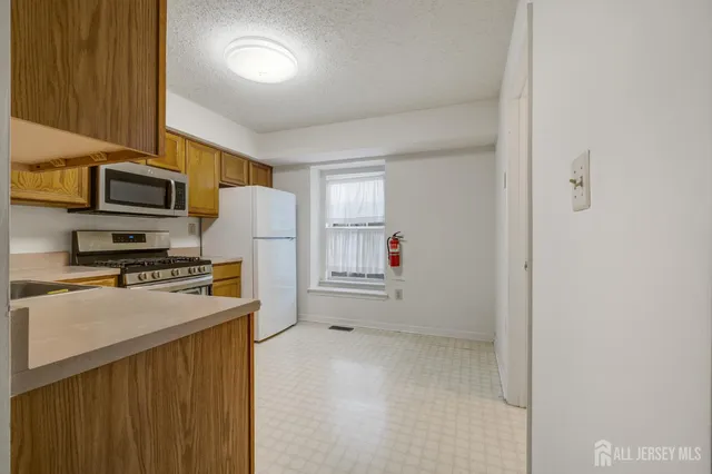 $2,950 | 117 North Barrow Place, Princeton, NJ 08540