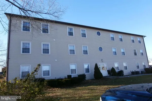 $1,300 | 1416 North Shenandoah Avenue, Unit 4, Front Royal, VA 22630