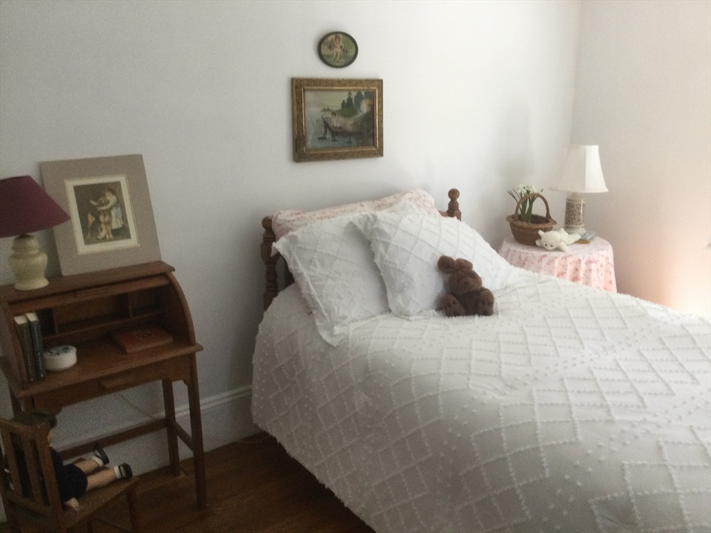 114 Chestnut Street Andover, MA 01810 - Photo 25 of 42
