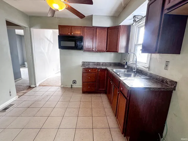 $89,000 | 827 Allens Lane, Evansville, IN 47710