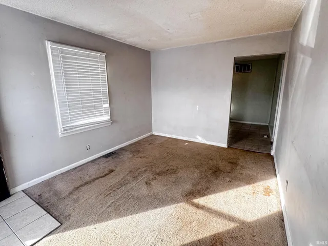 $89,000 | 827 Allens Lane, Evansville, IN 47710