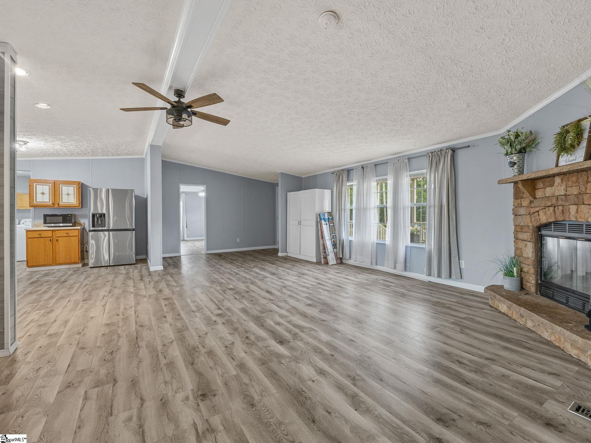 335 Otts Shoals Road Roebuck, SC 29376 - Photo 8 of 40