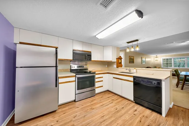 $440,000 | 49 Weatherly Drive, Unit 49, Salem, MA 01970