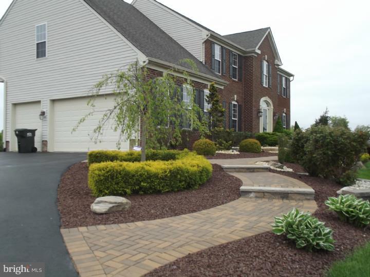 4 Jake Drive Cream Ridge, NJ 08514 - Photo 3 of 25 Exterior Side