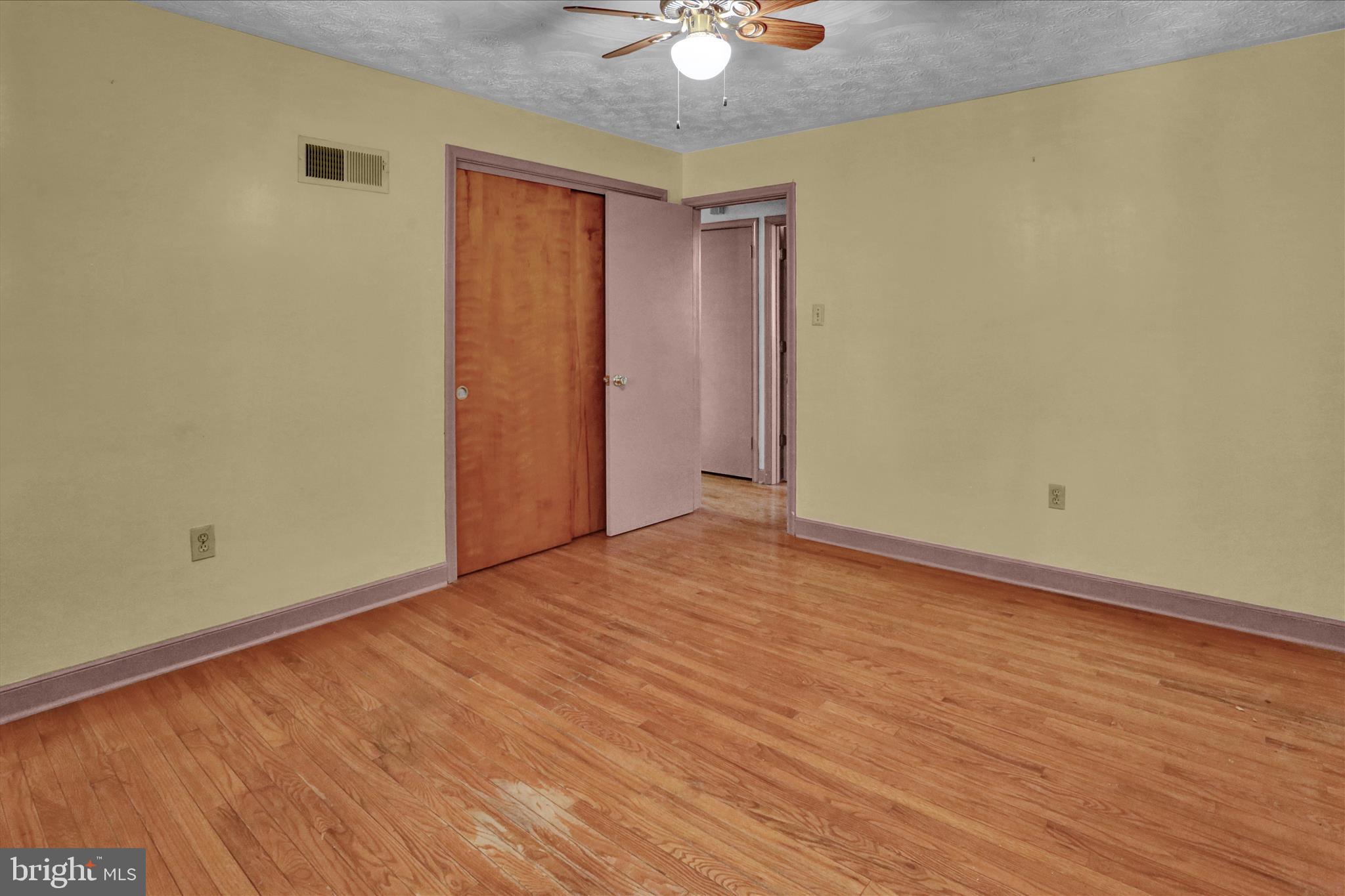 1428 Lorraine Road Reading, PA 19604 - Photo 12 of 26 E26A5705