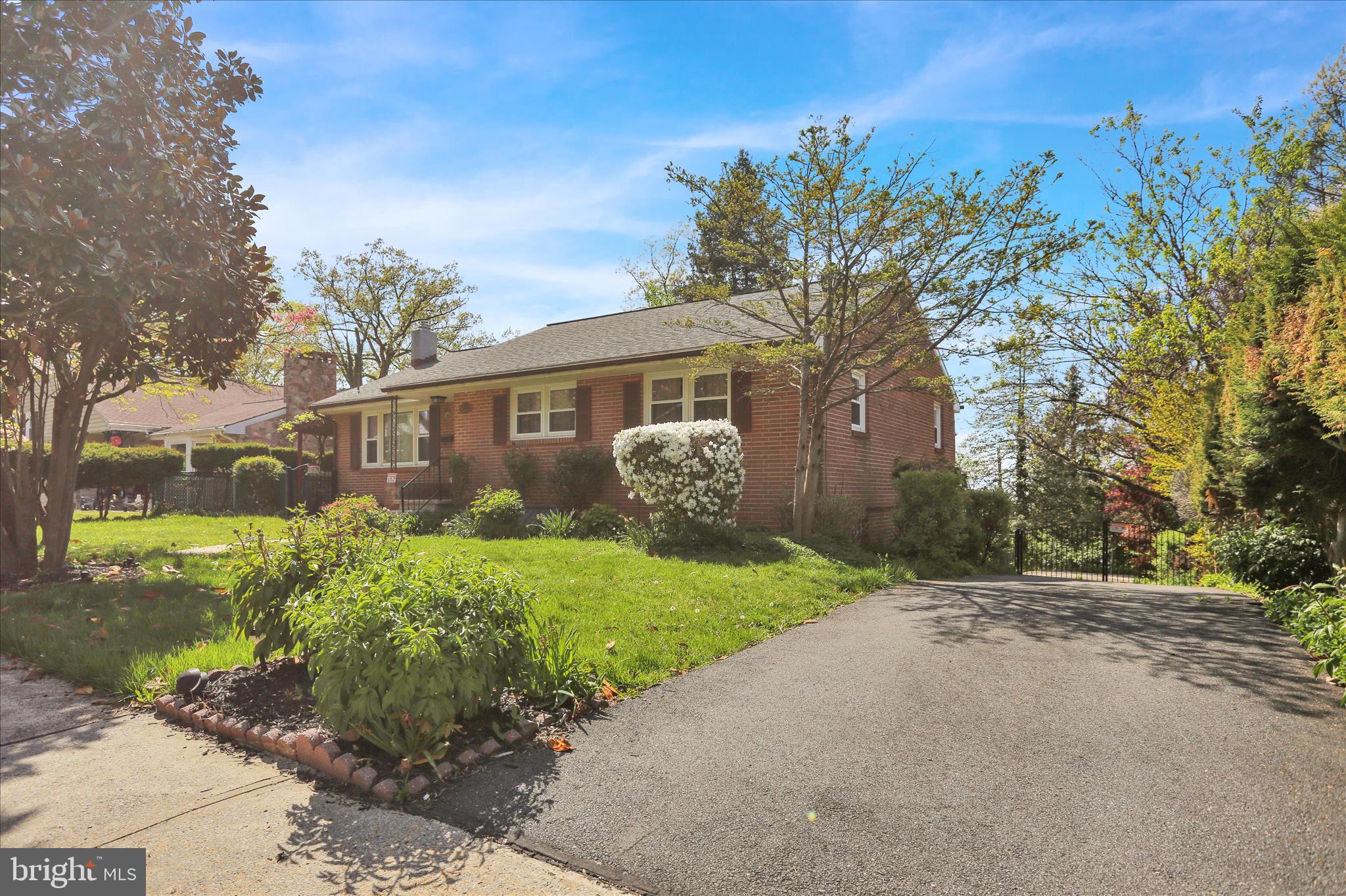 1428 Lorraine Road Reading, PA 19604 - Photo 2 of 26 E26A5535
