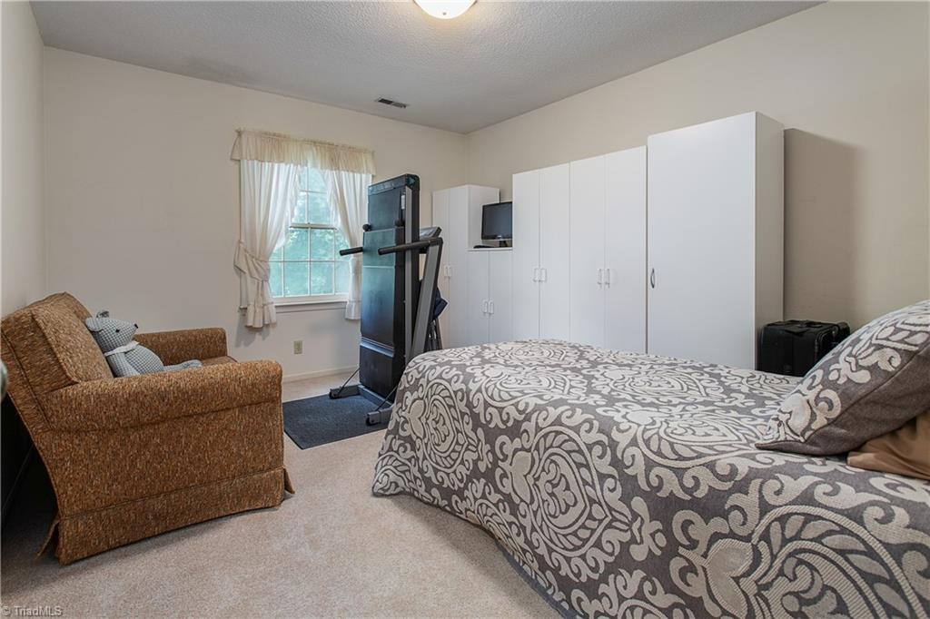 2530 Willard Road High Point, NC 27265 - Photo 31 of 36