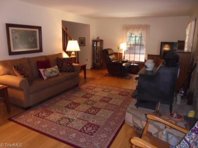 2530 Willard Road High Point, NC 27265 - Photo 8 of 36