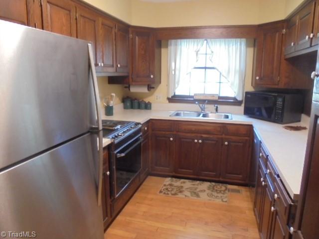 2530 Willard Road High Point, NC 27265 - Photo 10 of 36