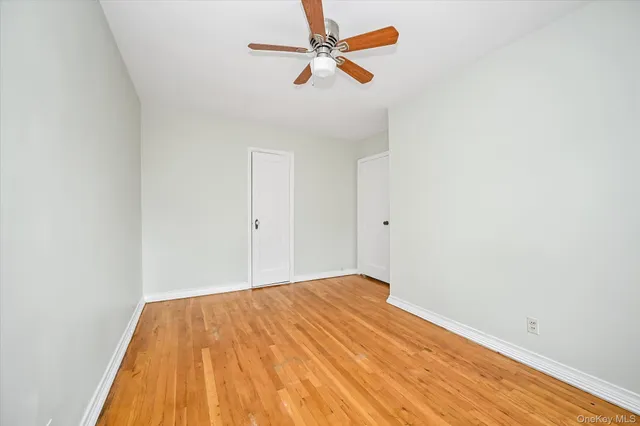 $978,888 | 43-20 196th Street | Auburndale