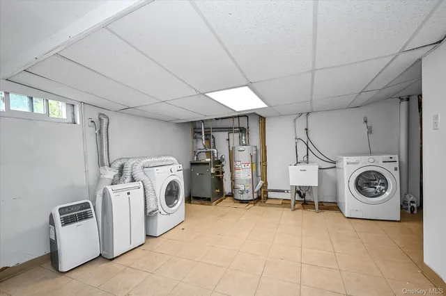 $978,888 | 43-20 196th Street | Auburndale