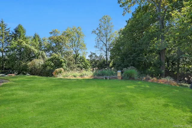 front view of house with a yard