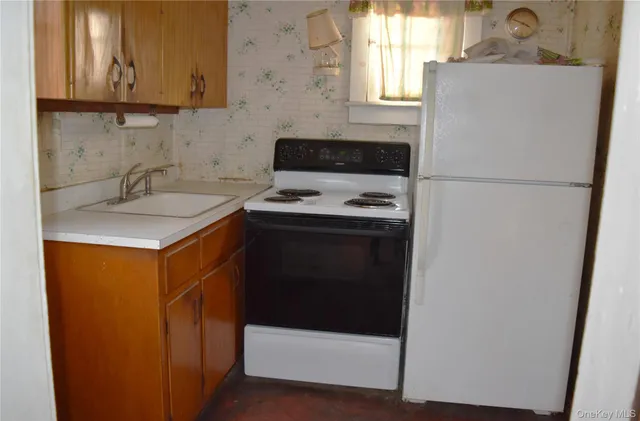 $219,900 | 36 Paradise Hill, Highland Mills, NY 10930