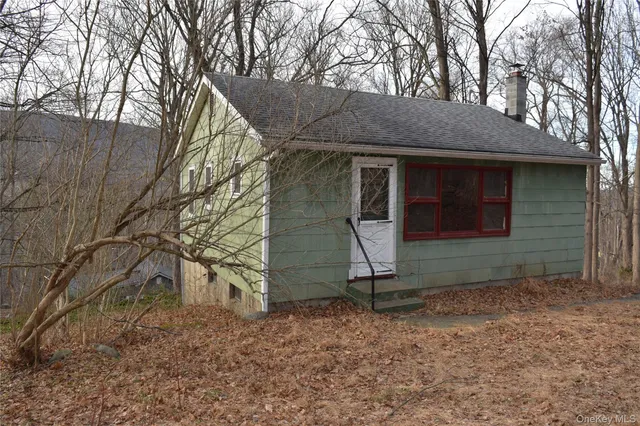 $219,900 | 36 Paradise Hill, Highland Mills, NY 10930