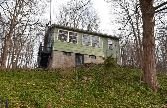 $219,900 | 36 Paradise Hill, Highland Mills, NY 10930