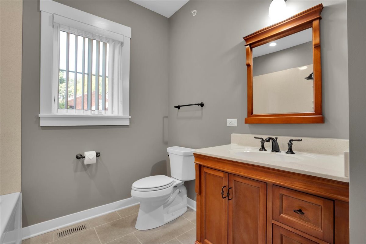 20300 Lea Road Deer Park, IL 60010 - Photo 27 of 39
