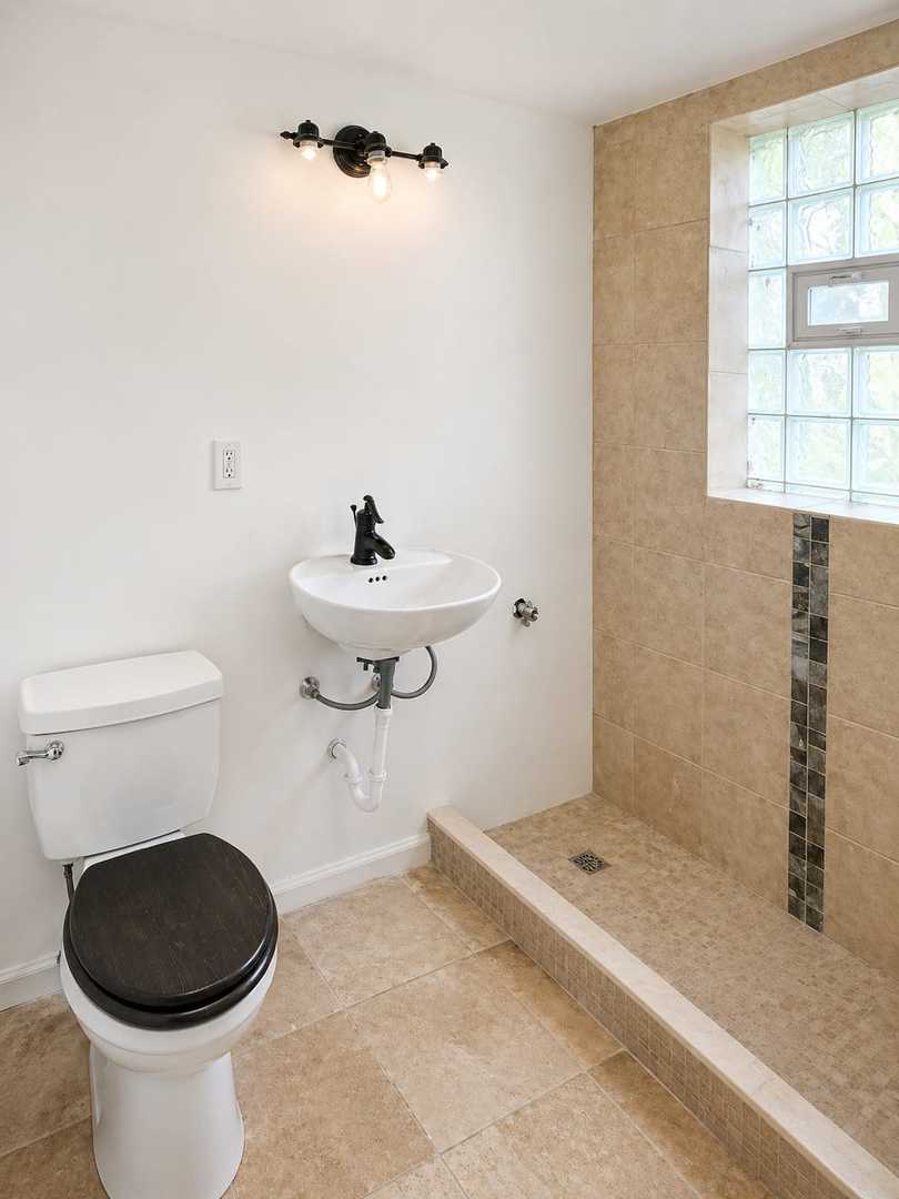 17516 Butternut Road Hazel Crest, IL 60429 - Photo 7 of 9