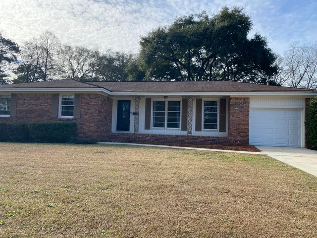 $425,000 | 5917 Willard Drive, Hanahan, SC 29410