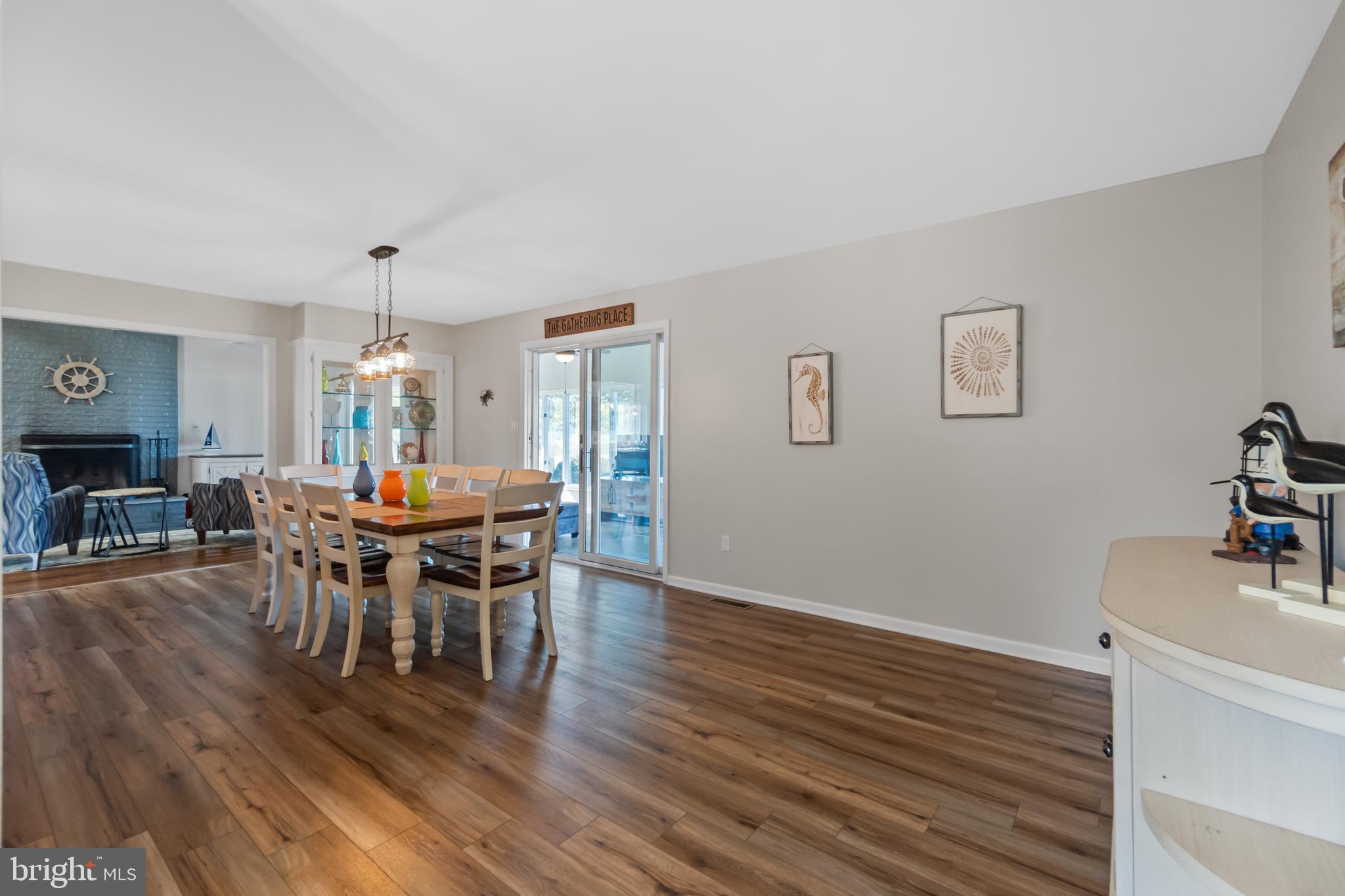 1418 Town Point Road Cambridge, MD 21613 - Photo 12 of 48 Dining Room/or Family Room