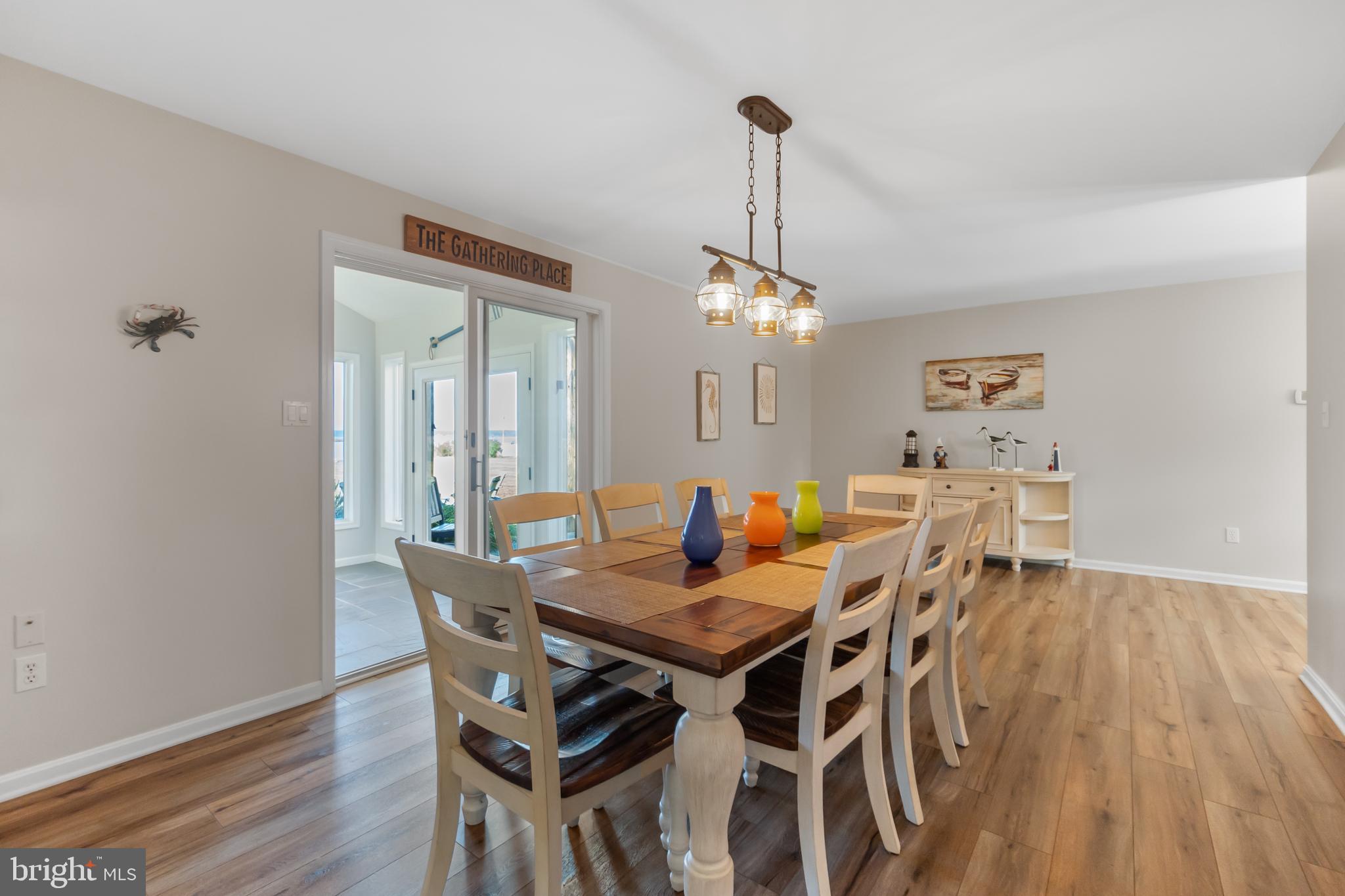 1418 Town Point Road Cambridge, MD 21613 - Photo 13 of 48 Dining Room or Family Room