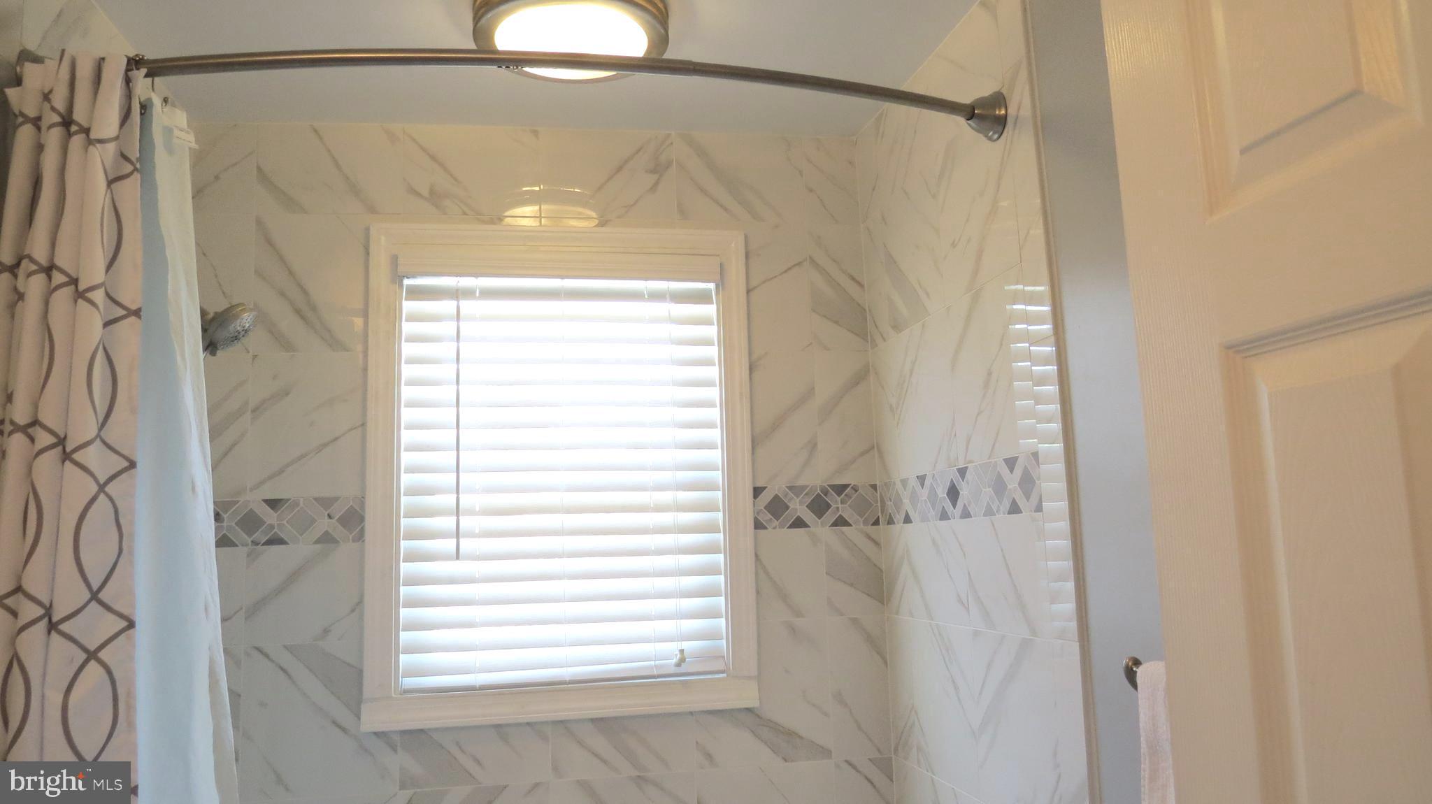 2220 Graythorn Road Baltimore, MD 21220 - Photo 6 of 63 Tile/marble bath