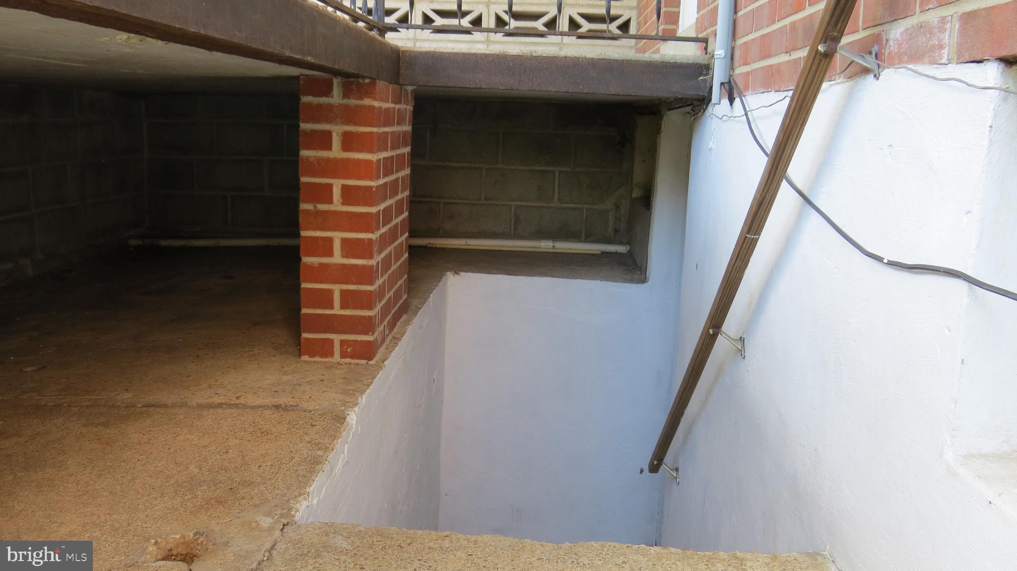 2220 Graythorn Road Baltimore, MD 21220 - Photo 56 of 63 Under rear porch storage