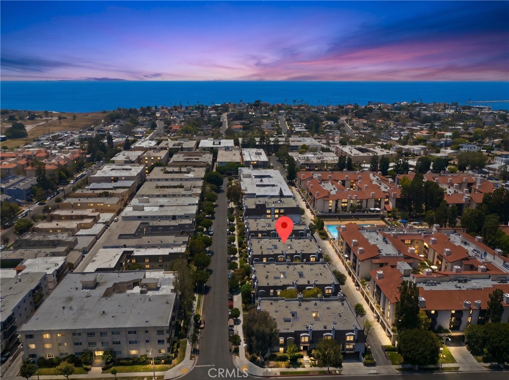 8125 Redlands Street, Unit 109 Playa del Rey, CA 90293 - Photo 3 of 42