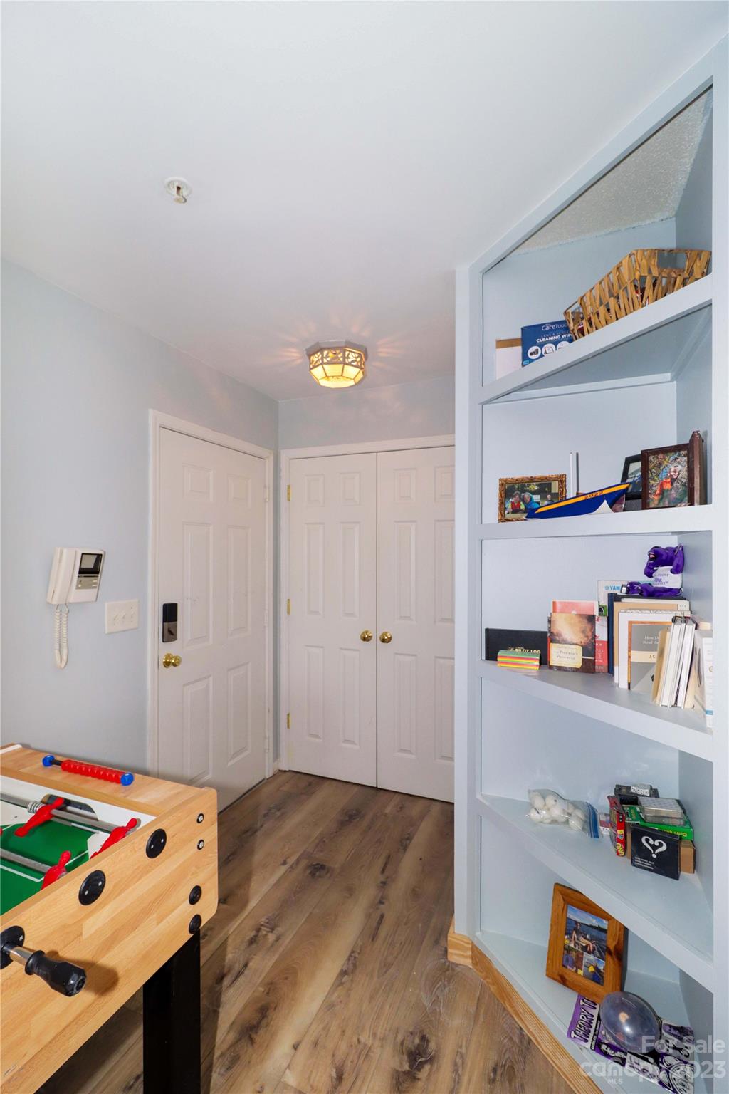 160 James Road, Unit 1D High Point, NC 27265 - Photo 11 of 33 a very nice looking room with a wooden floor