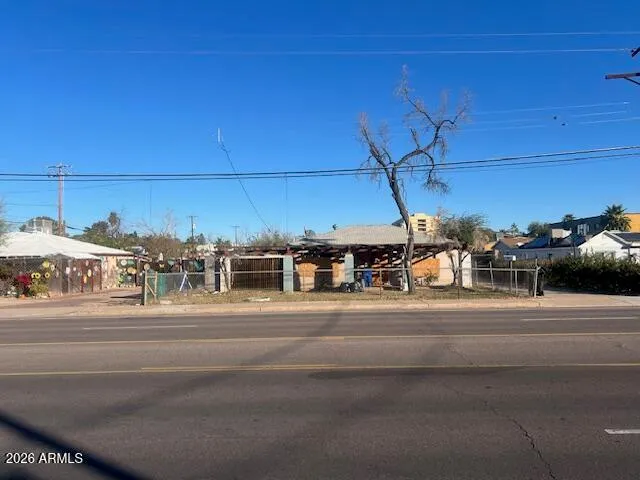 $595,000 | 554 West Rio Salado Parkway, Mesa, AZ 85201