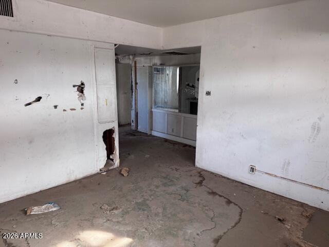 554 West Rio Salado Parkway Mesa, AZ 85201 - Photo 11 of 11 a view of a room