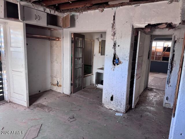 554 West Rio Salado Parkway Mesa, AZ 85201 - Photo 8 of 11 a view of a hallway with a room