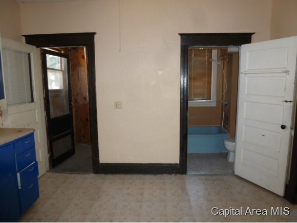 1218 South Spring Street Springfield, IL 62704 - Photo 8 of 14
