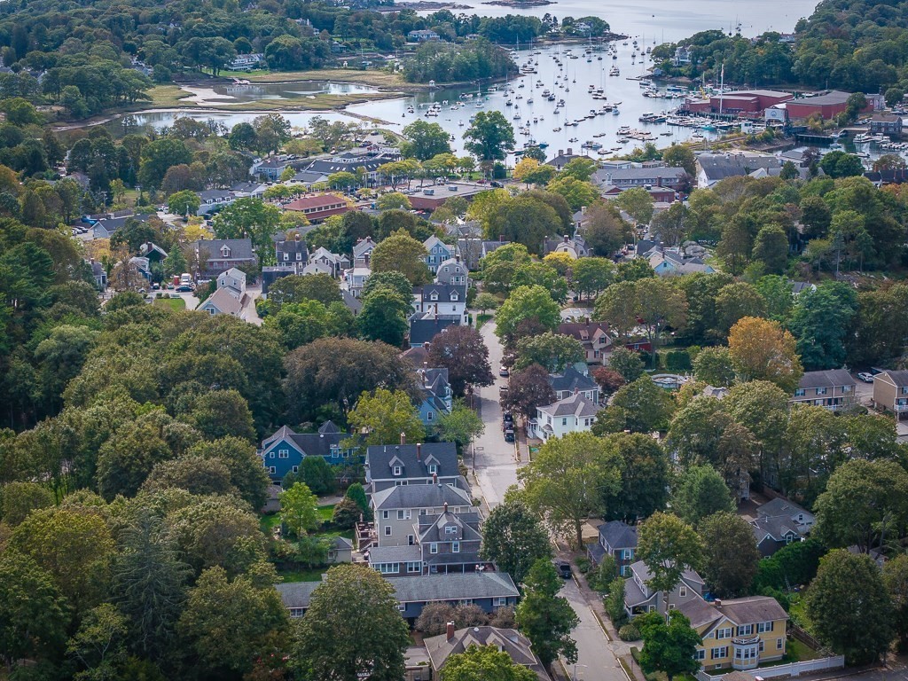 27 Norwood Avenue, Unit C Manchester, MA 01944 - Photo 1 of 31