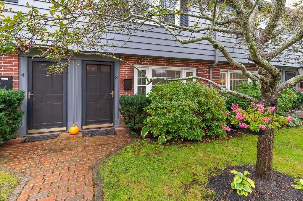 27 Norwood Avenue, Unit C Manchester, MA 01944 - Photo 21 of 31