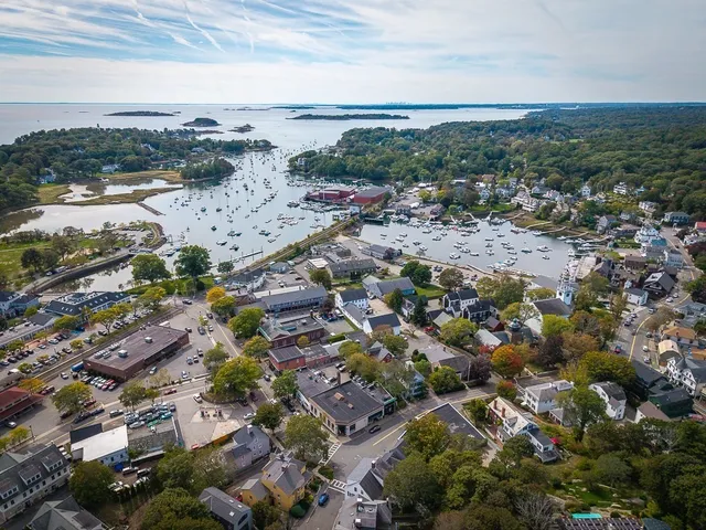 $510,000 | 27 Norwood Avenue, Unit C, Manchester, MA 01944