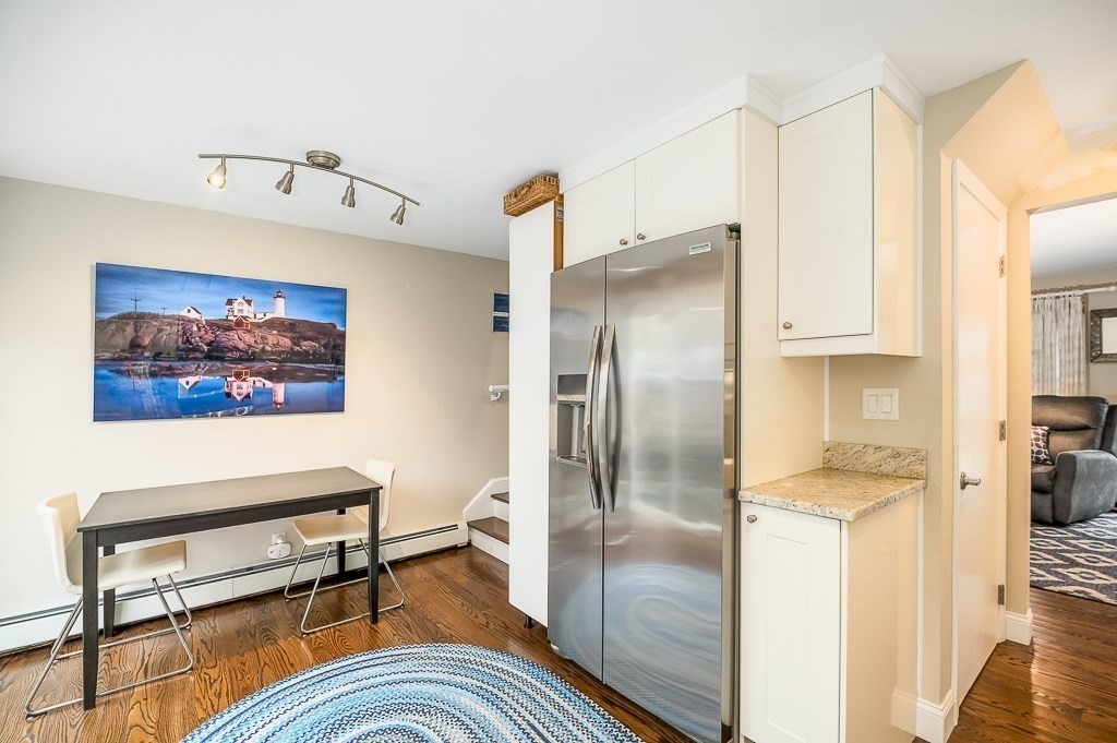 27 Norwood Avenue, Unit C Manchester, MA 01944 - Photo 10 of 31